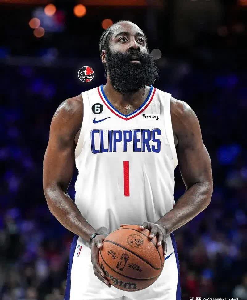 NG体育-哈登重返赛场，败北首场状态出色，快船观众沸腾！的简单介绍