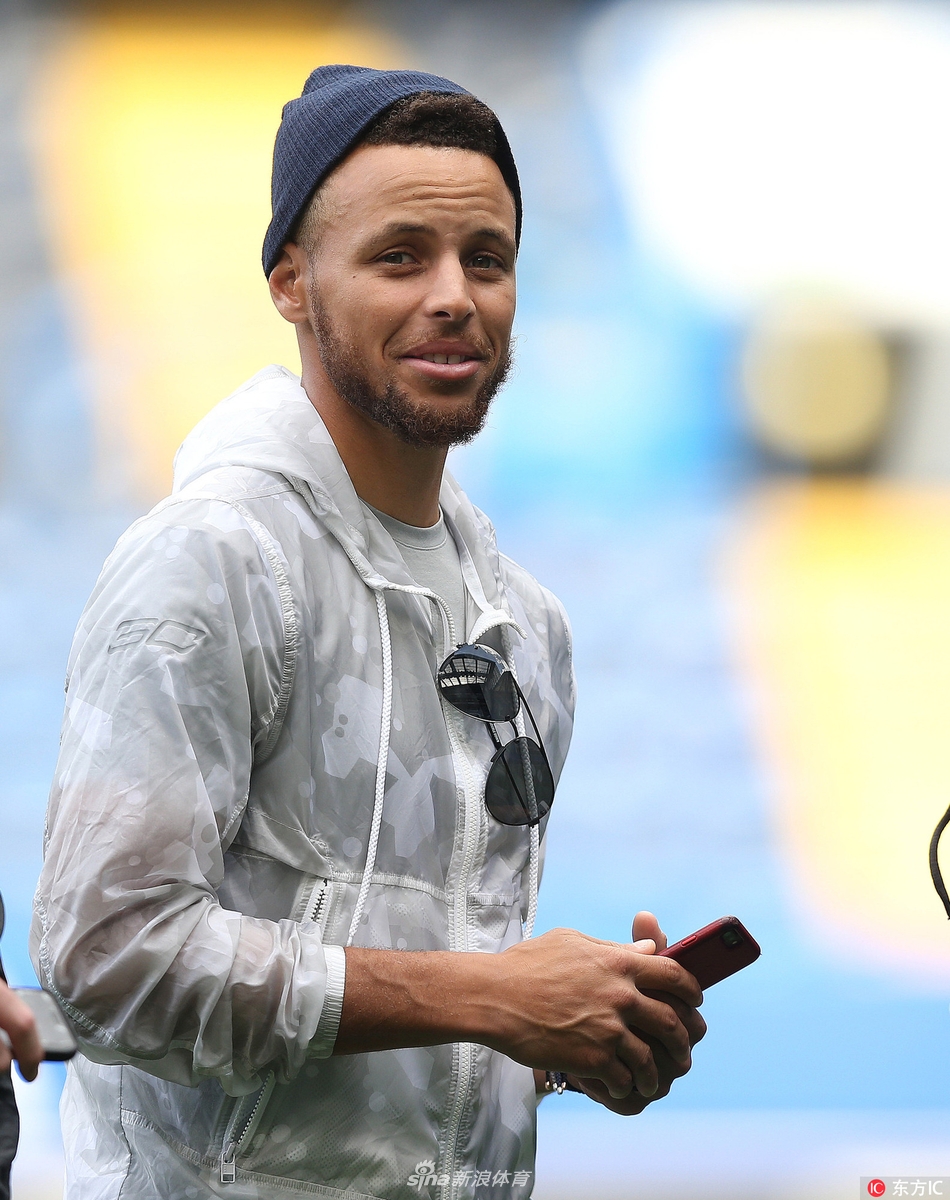 包含库里新星战术调整表现惊艳,阿森纳未来可期!的词条 包含库里新星战术调整表现惊艳,阿森纳未来可期!的词条