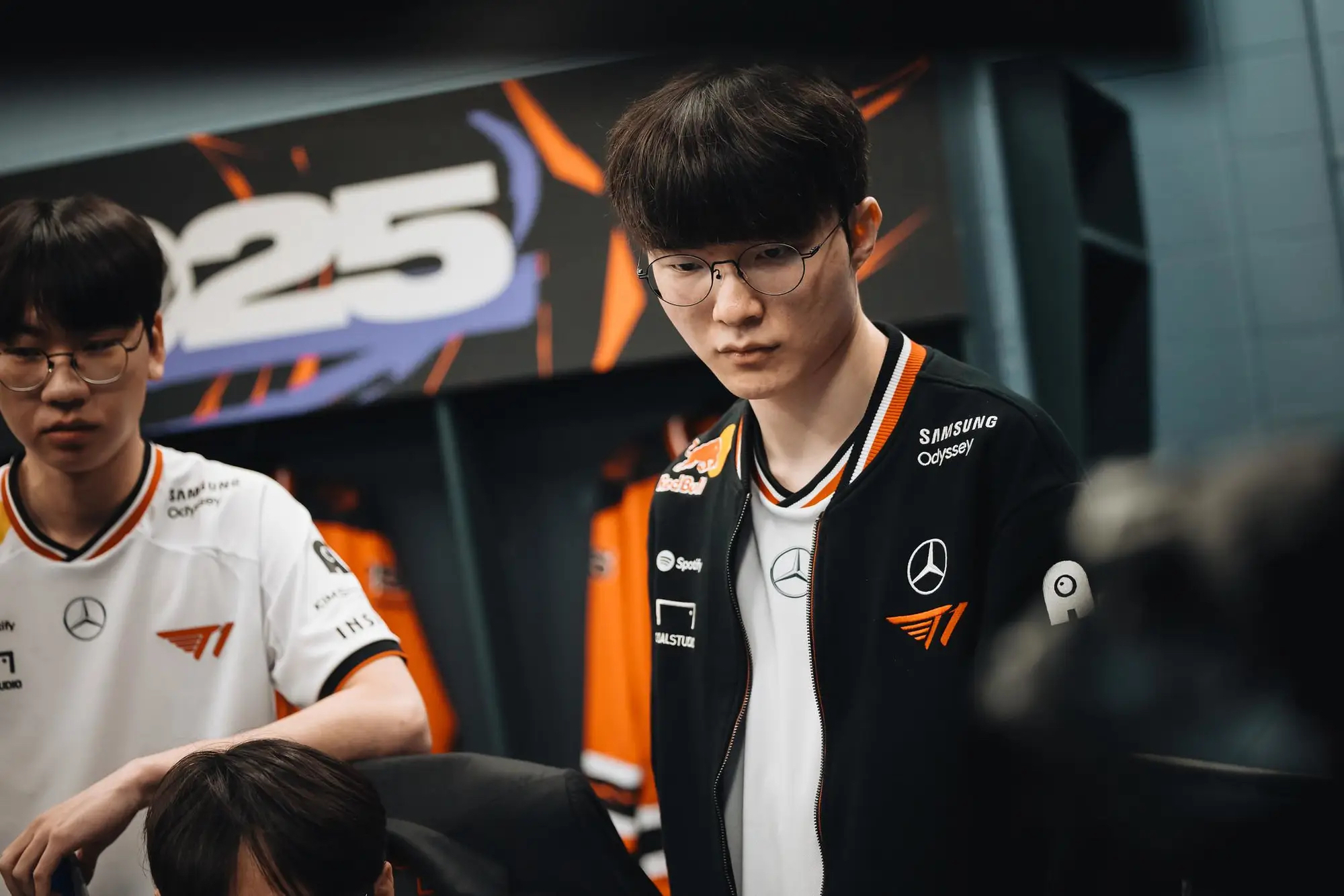 NG体育-包含Doinb在RNG比赛中赛况扑朔迷离，突破纪录引发热议！的词条